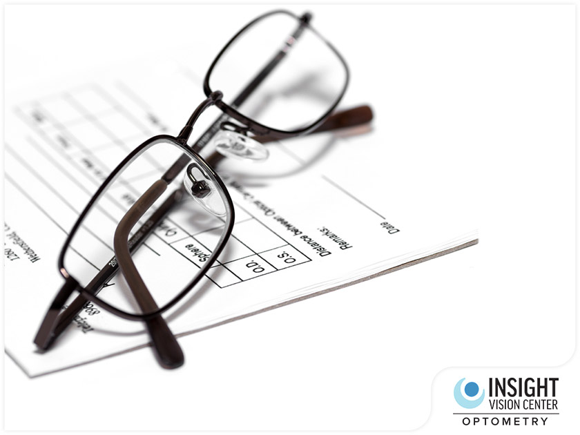 Difference Between Eyeglass and Contact Lens Prescriptions