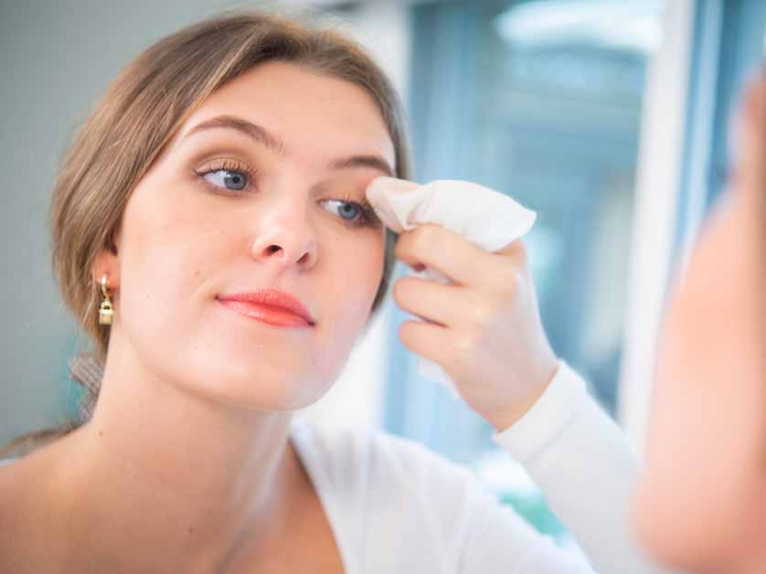 Safe Eye Makeup Practices