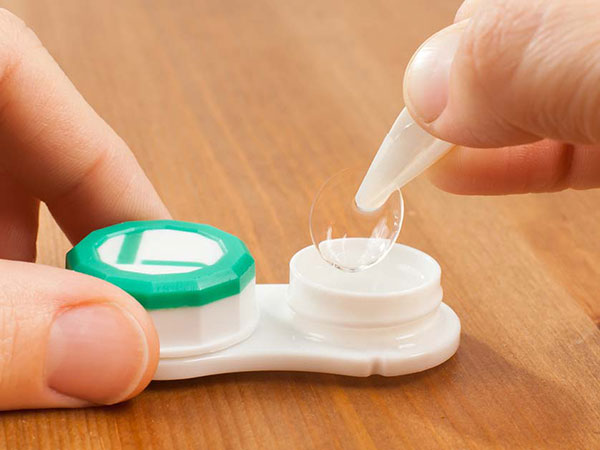 Contact Lens Removal: Is It Necessary for Your Eye Exam?